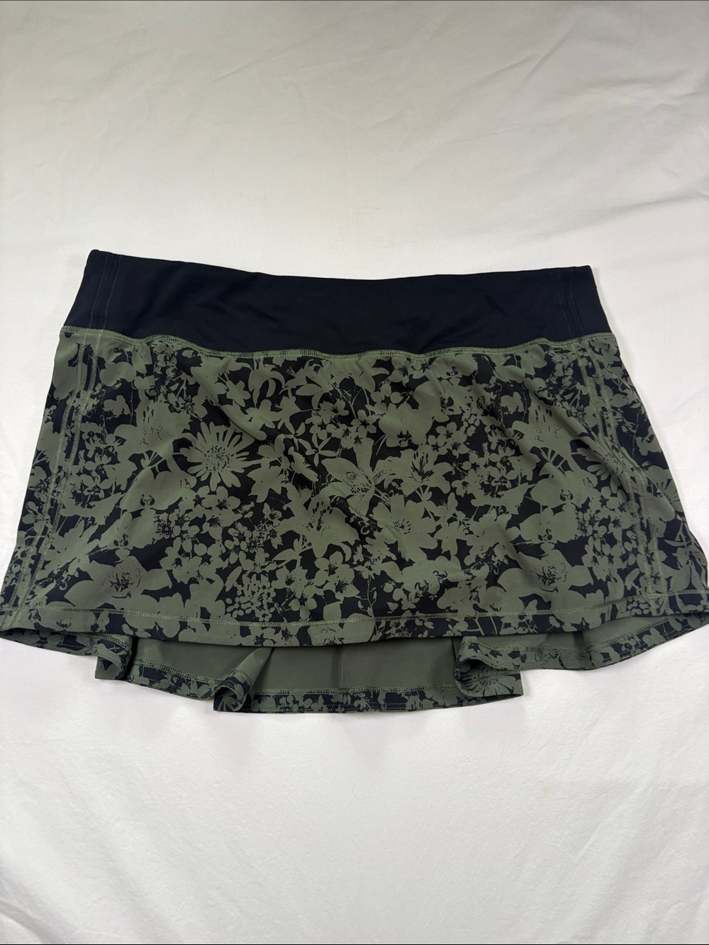 lululemon athletica Olive Green Floral Skirt with Black Liner